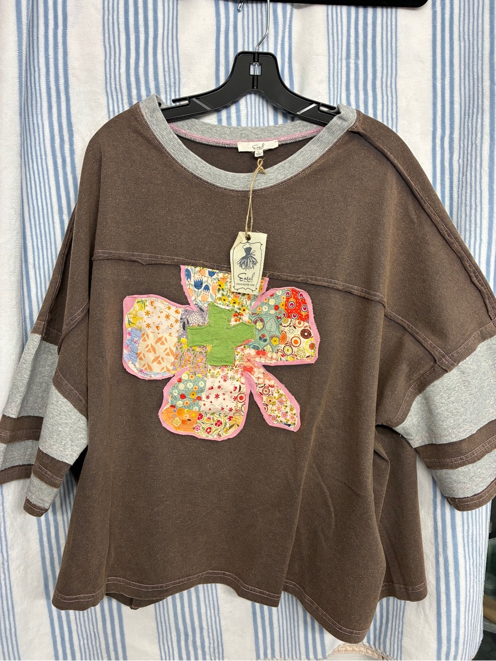 Easel boutique brand Brown Patchwork Flower Pullover Sweatshirt